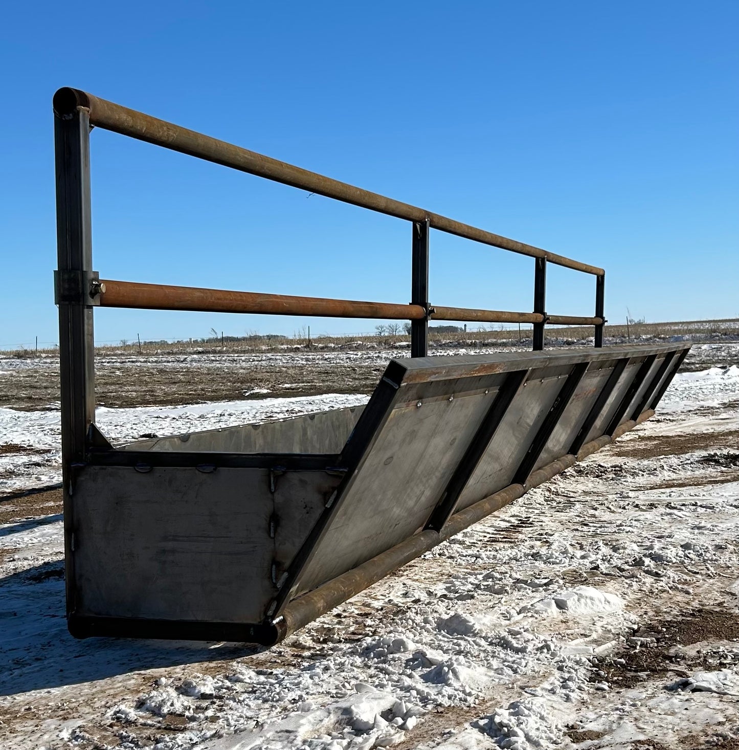 Fenceline Bottomless Feedbunks